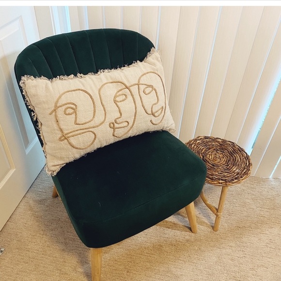 Target Lumbar Pillow🍒🍒 - Picture 2 of 11